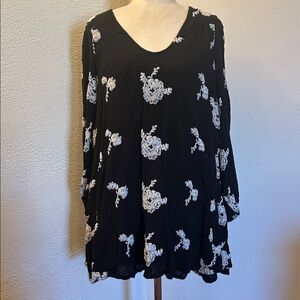 Free People Black Dress with White Embroidery Floral Size S